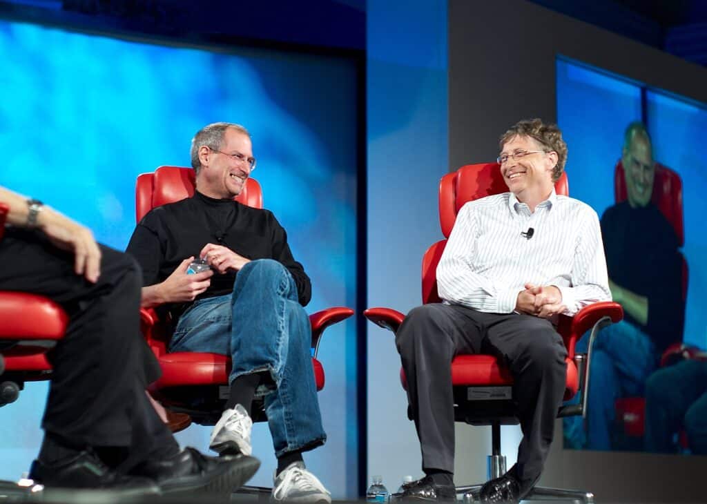 Bill Gates: Un visionario tecnológico que transformó el mundo | 1514px Steve Jobs and Bill Gates 522695099