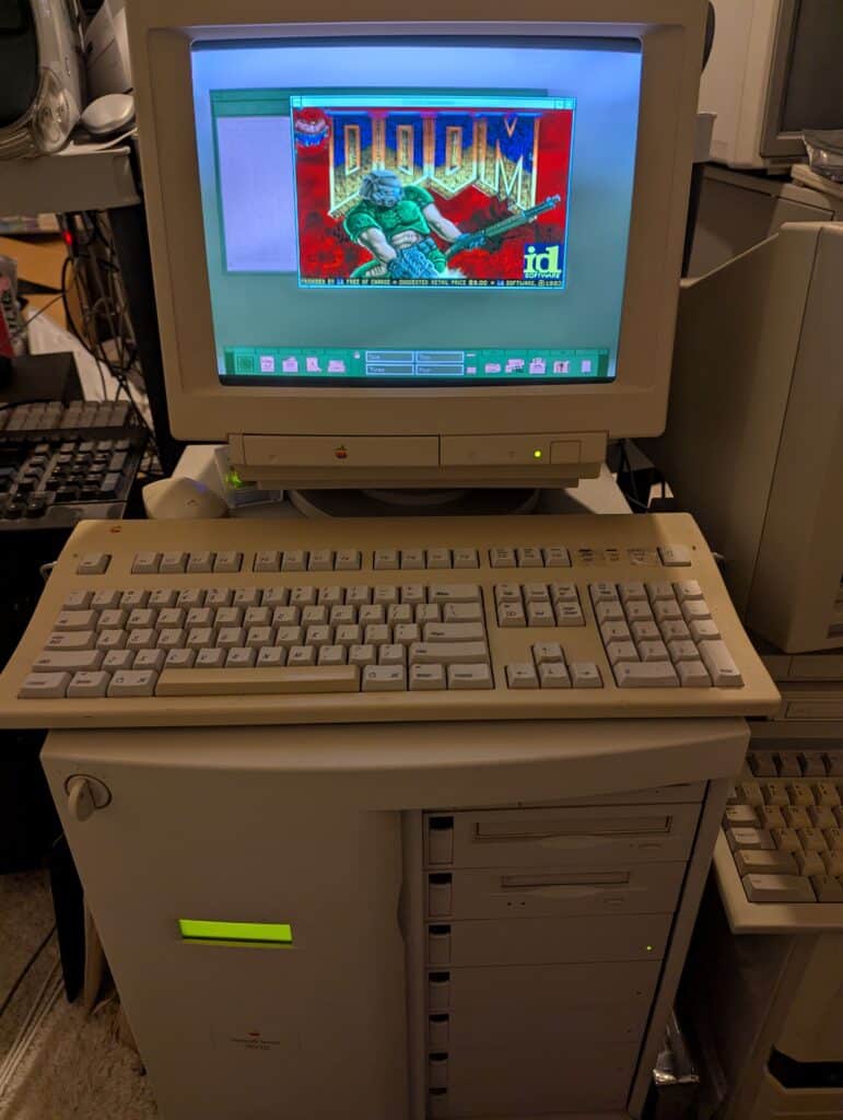 Doom conquista el Apple Network Server: así se logró ejecutar el clásico en un servidor AIX de 1996 | doom apple network server aix 1996 PXL 20250527 223741214.LONG EXPOSURE 01.COVER