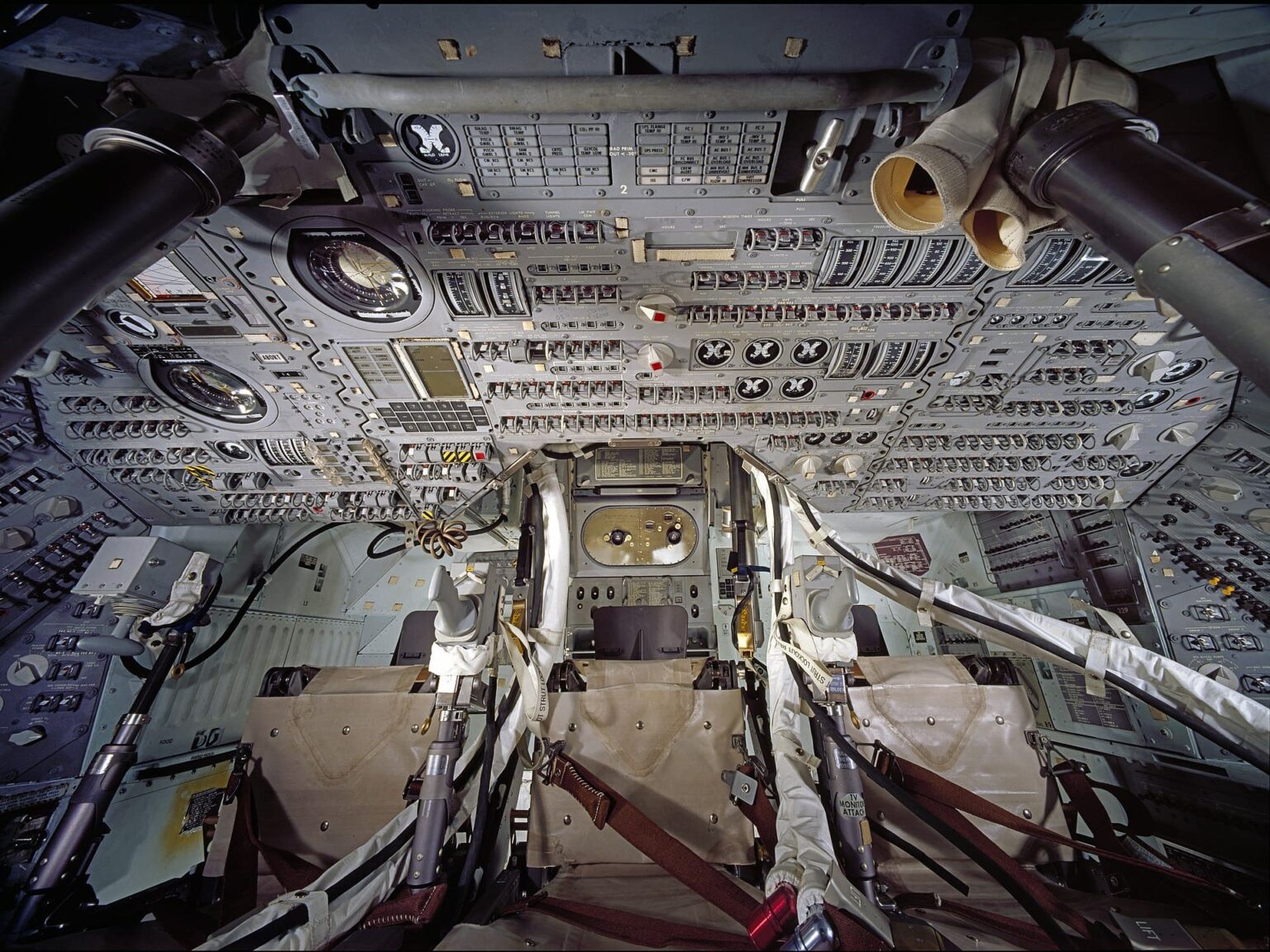 El código del Apollo 11 sigue vivo en GitHub y cualquiera puede ...
